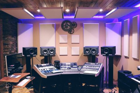 Talking to Your Composer: 3 Important Tips – Many first-time directors who fear the scoring process