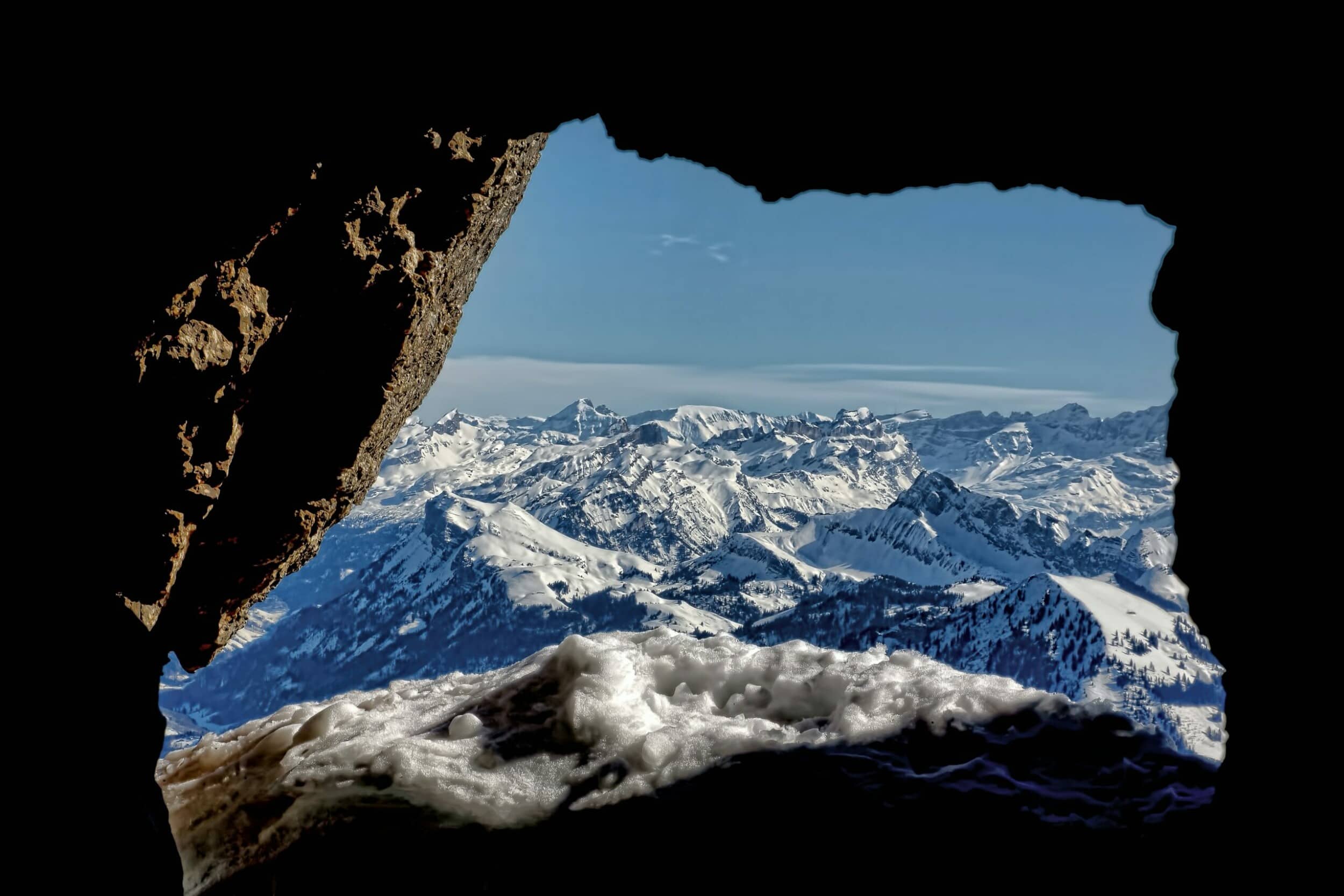 8 Easy Tips You Can Use Now! Apply Leading Lines in Your Photography