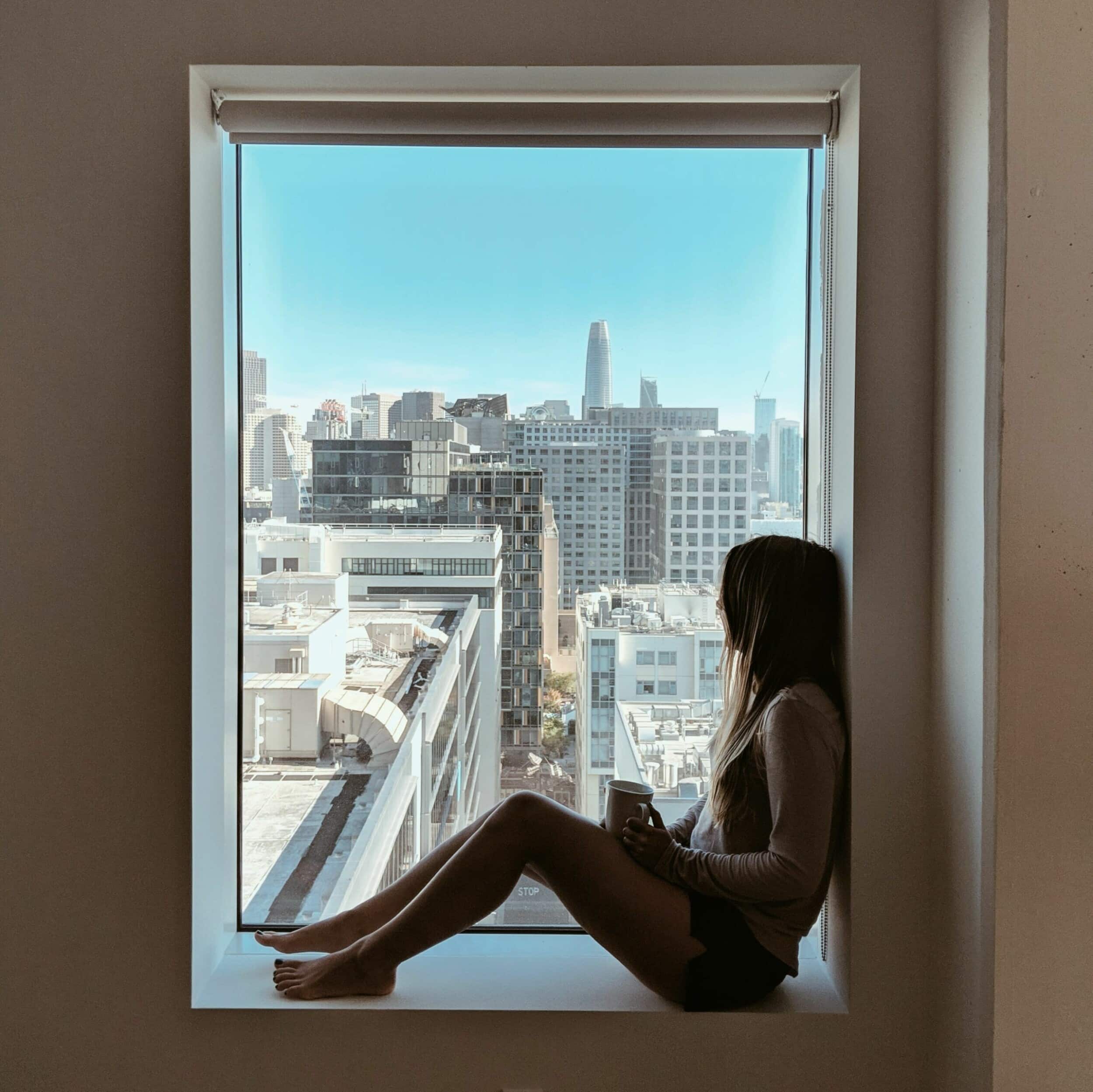 10 Captivating Ideas for Filming with Your iPhone: Exploring Storylines and Themes